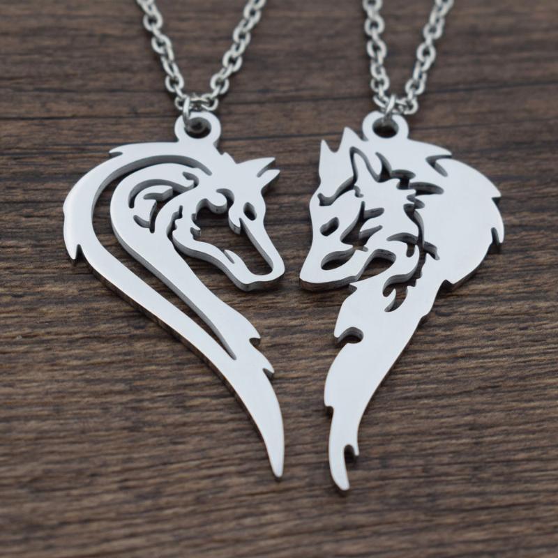 Chaines 1pcs Deux loups colliers faisant un cœur son et ses pendentifs de loup pour les couples