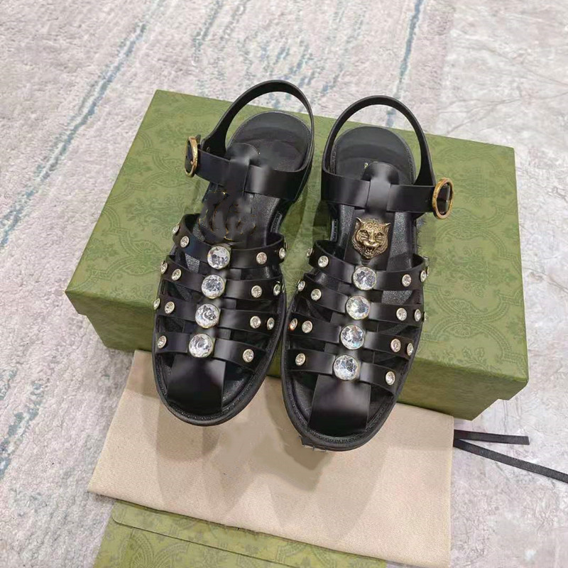 

Luxury Couple Roman Style Diamond Buckle Sandals Fashion Casual