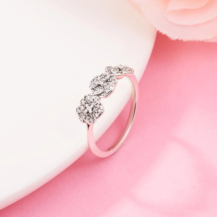 

Authentic 925 Sterling Silver Ring Triple Pansy Flower Rings luxury for Women 2022 Girls Fit Pandora Fashion Jewelry 2022 New Spring Gift 190786C01