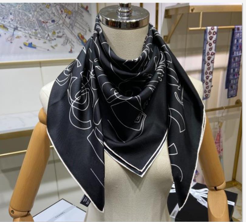 

100% Silk Square Scarf for Women 2022 Spring New Designer Floral Hand Print Satin Neck Rings Scarves Echarpes Foulards Femme Wrap Bandana Hijab 90CMx90CM