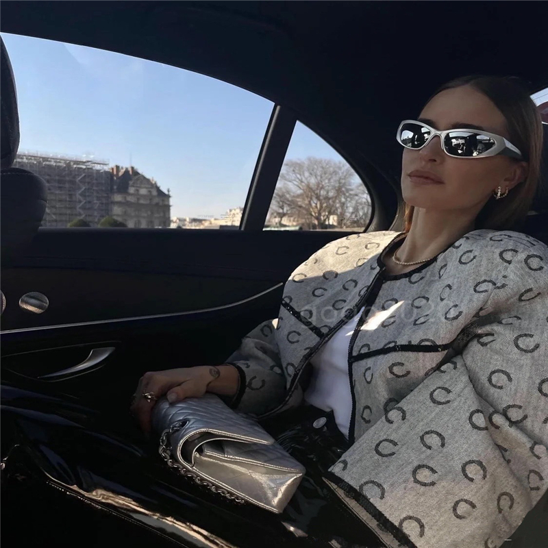 

2022 women' denim vintage loose designer windbreaker jacket coat with letter print sequins milan runway designer dress long sleeve tops clothing suit outwear, Gray