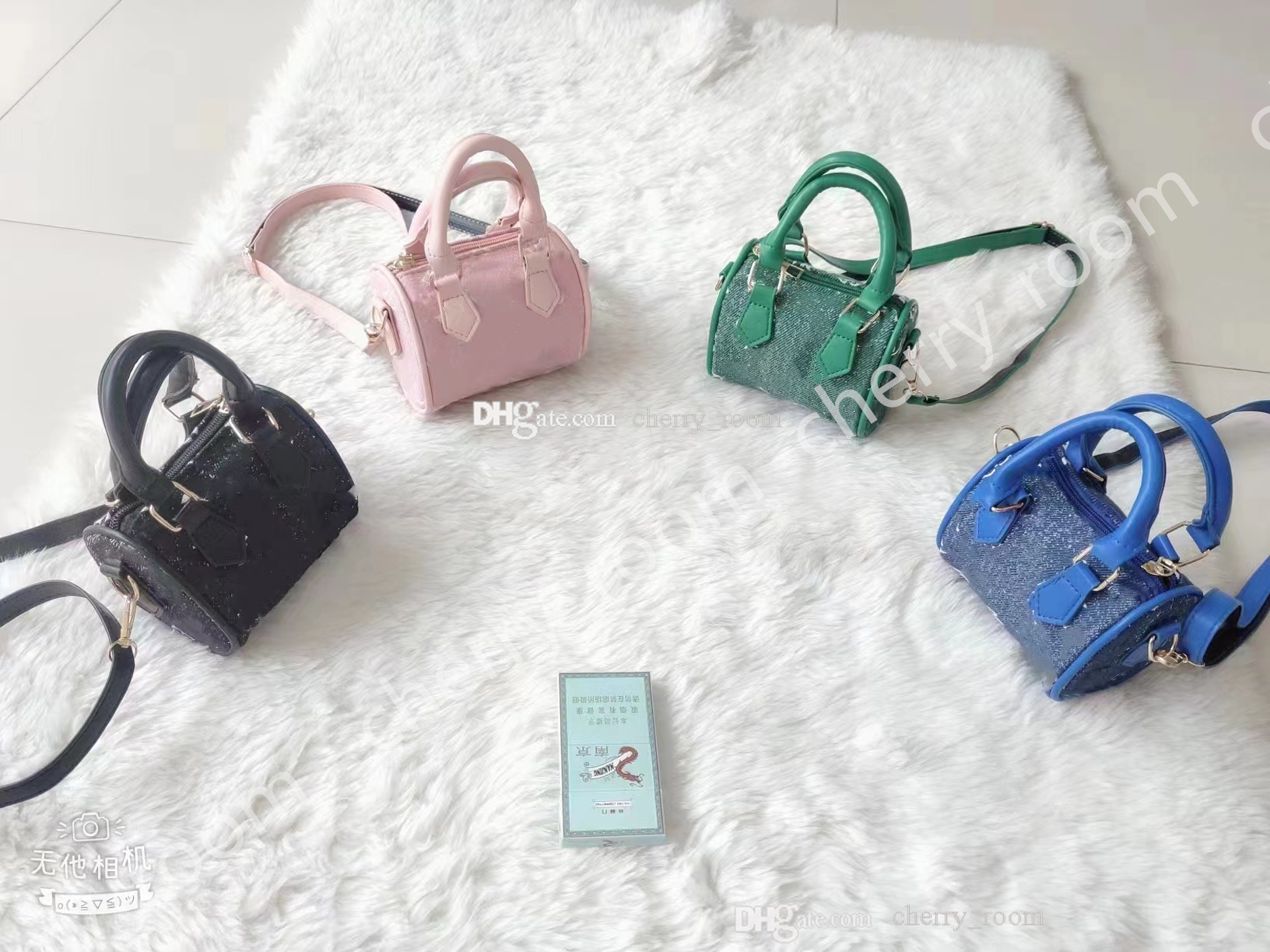 

designer baby girls princess handbags cute luxury kids flower printed one shoulder bags Children lady style casual messenger bags mini purse F1385, Mix colors random