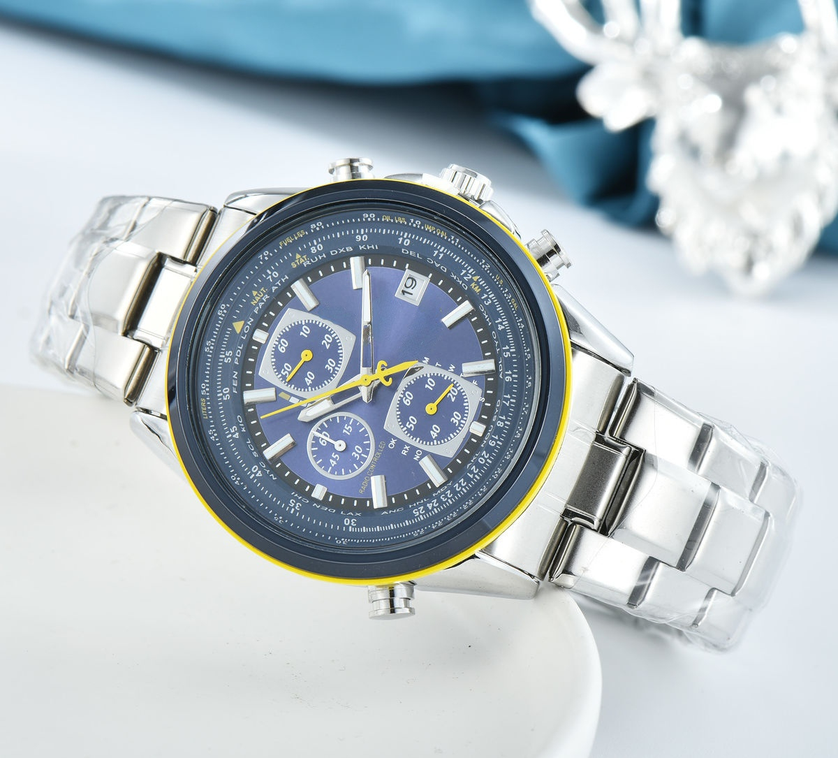 

22023 Fashion Brand Watch Men Women Steel Strap Quartz Full Function Sports Second Blue Angel Watch, Steel strip black face