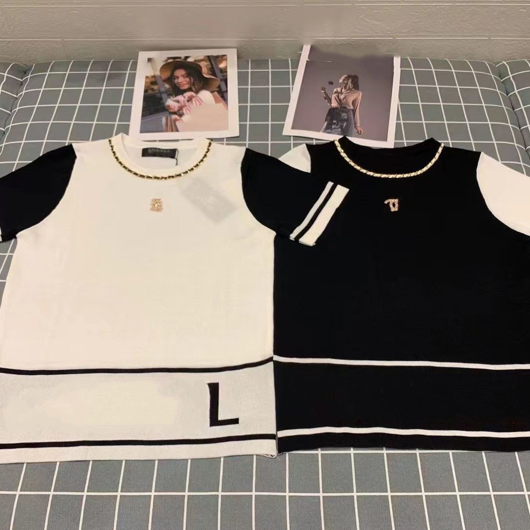 Tops Tshirts Designer For Women Shirts Womens T Shirt Woman Clothing With Letters And Golden Chain Shorts Summer Short Sleeved Tee Size S-XL Black W