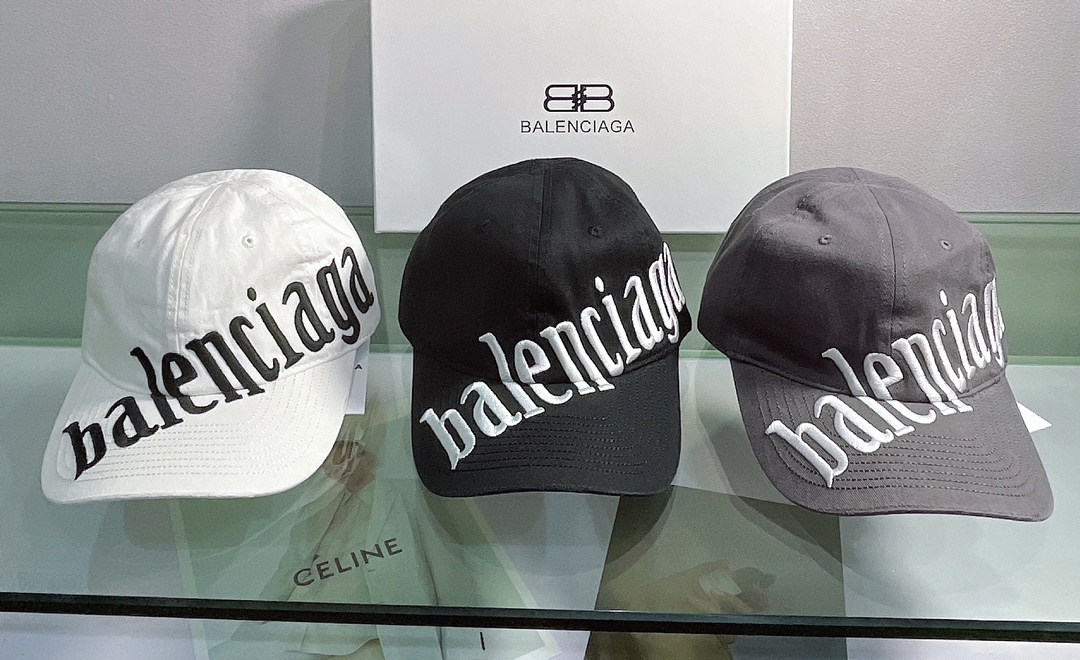 La lettre de capuchon de casquette de nouveau designer broderie Logo Cap de baseball adapté aux hommes et aux femmes 3 couleurs disponibles de bo