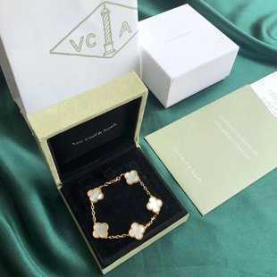 Silver Fashion Jewelry Necklaces Snap Stainless Steel Wholesale Coin Glass Perfume Bottles Linked Heart-image-748996329