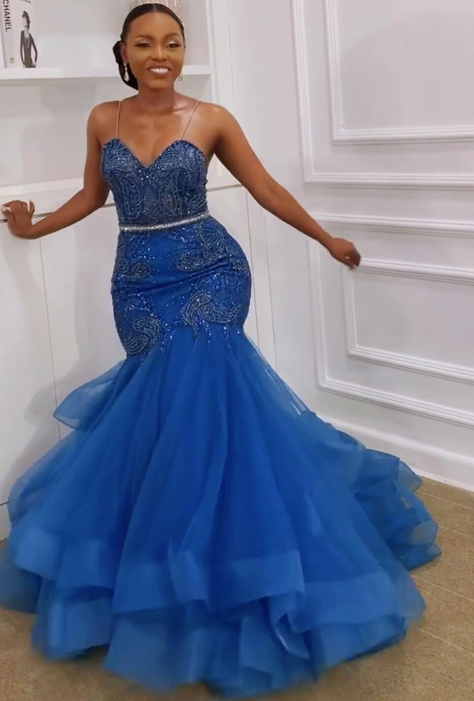 

2022 Sexy Blue Arabic Mermaid Evening Dresses Spaghetti Straps Crystal Beading Sleeveless Sweep Train Black Girls Ruffles Prom Party Gowns Custom, Royal blue