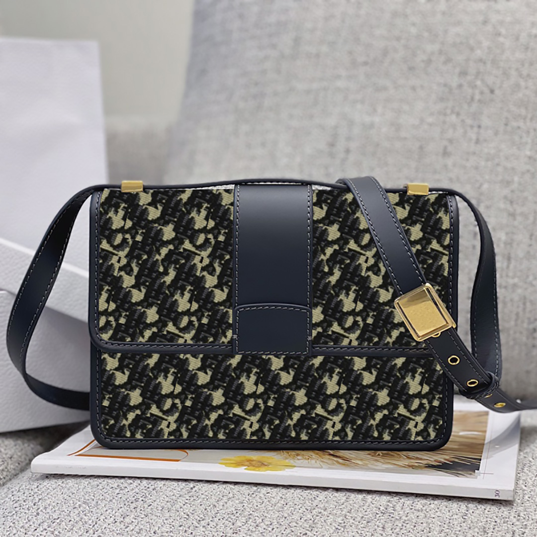 

Classic Womens Shoulder Bags Canvas Letter Embroidery Built in Zipper Pocket Square Crossbody Bag Metal Alphabets Buckle Flap Handbag Lady hasp Elegant Evening Bag, Black mini