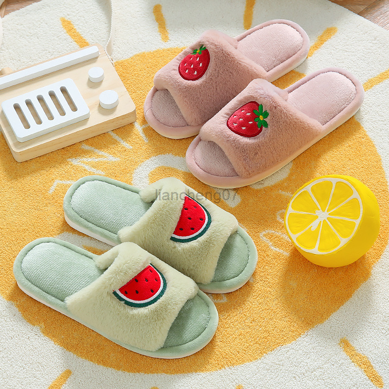 

Women Winter Home Fur Slippers Cute Fruit Non-Slip Soft Warm House Indoor Bedroom Men Couples Boys Girl Memory Foam Floor Shoes G220816, Pink