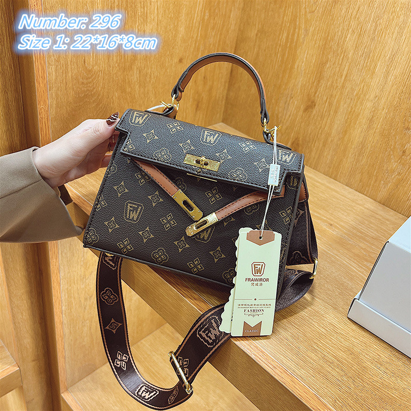 

Wholesale ladies leathers shoulder bags high-quality styling leather retro handbags street personality rivet punk handbag elegant atmosphere printing bag, Brown1-296