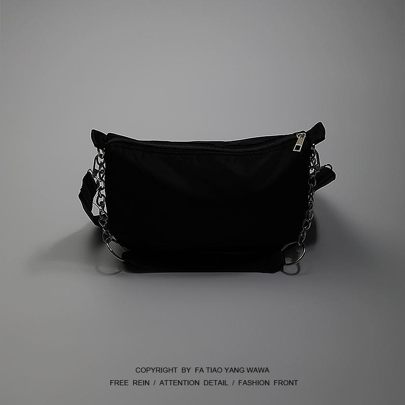 

Cosmetic Bags & Cases Chain Black BagCosmetic, As pic