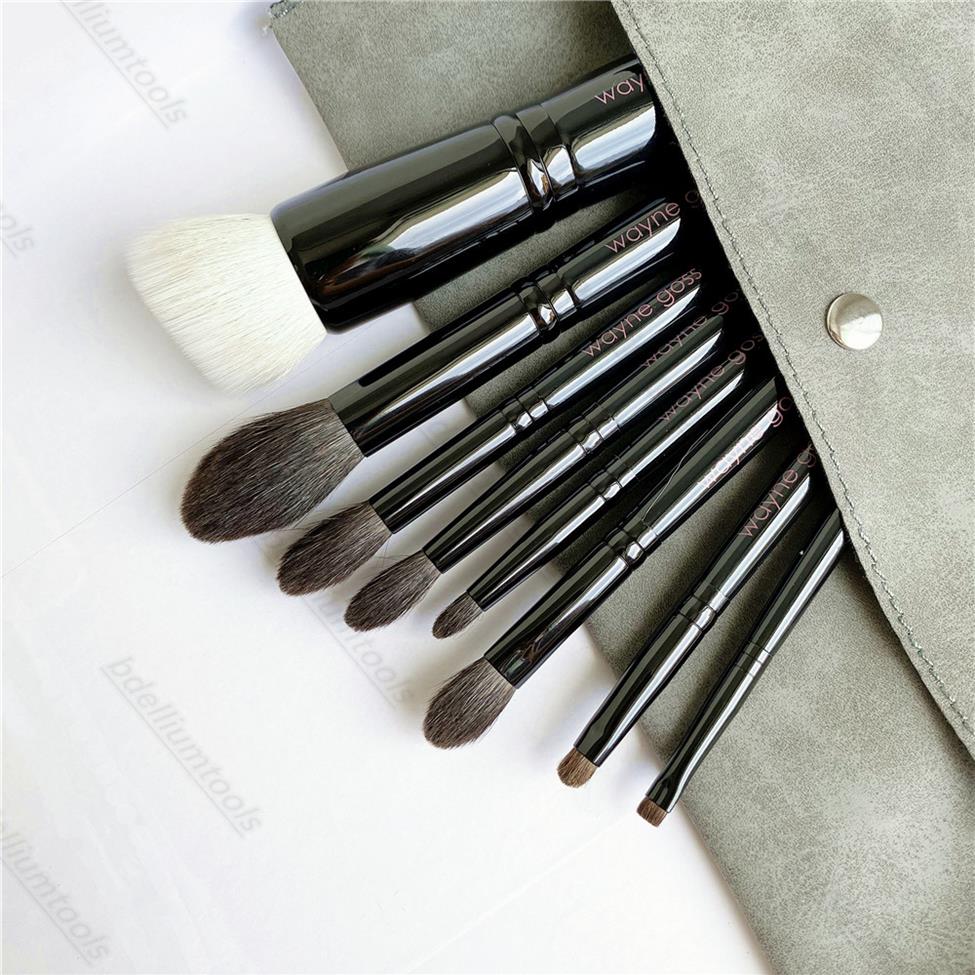 

WayneGoss Makeup Brushes Set - The Collection 8-Pcs Foundation Powder Eye Shadow Cosmetics Tools 01 02 03 04 05 06 07 08253Y