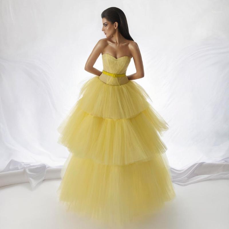 

Casual Dresses Puffy Yellow Ruffles Tiered Prom Ball Gowns Pretty Strapless Fluffy Mesh Formal Party Elegant Sleeveless Dress, White