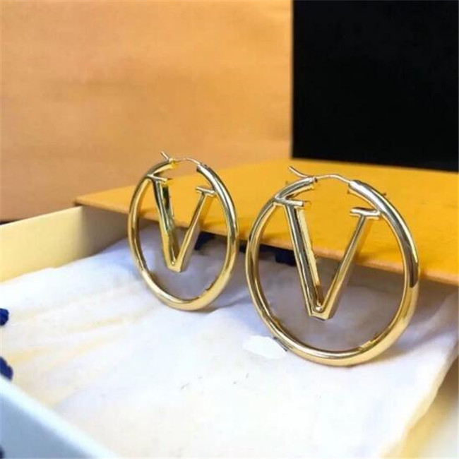 

New Fashion Women Hoop Earrings Luxury Lady Huggie Earring Designer Hollow out Letter Stud Earring brand Jewelry
