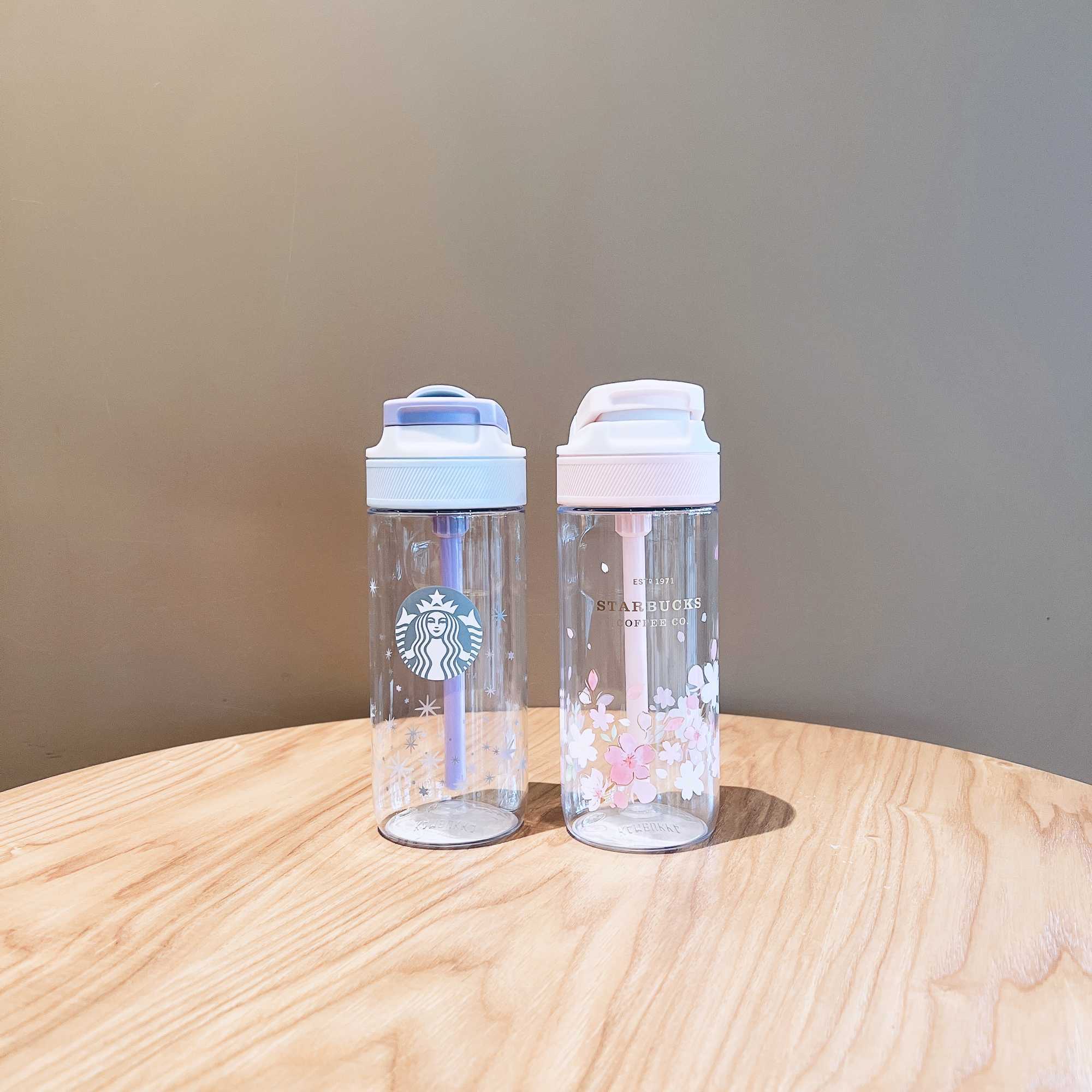 Starbucks Sakura cup 2022 spring kambukka cooperative temperature sensitive color changing flip direct drinking straw cup-image-758776657