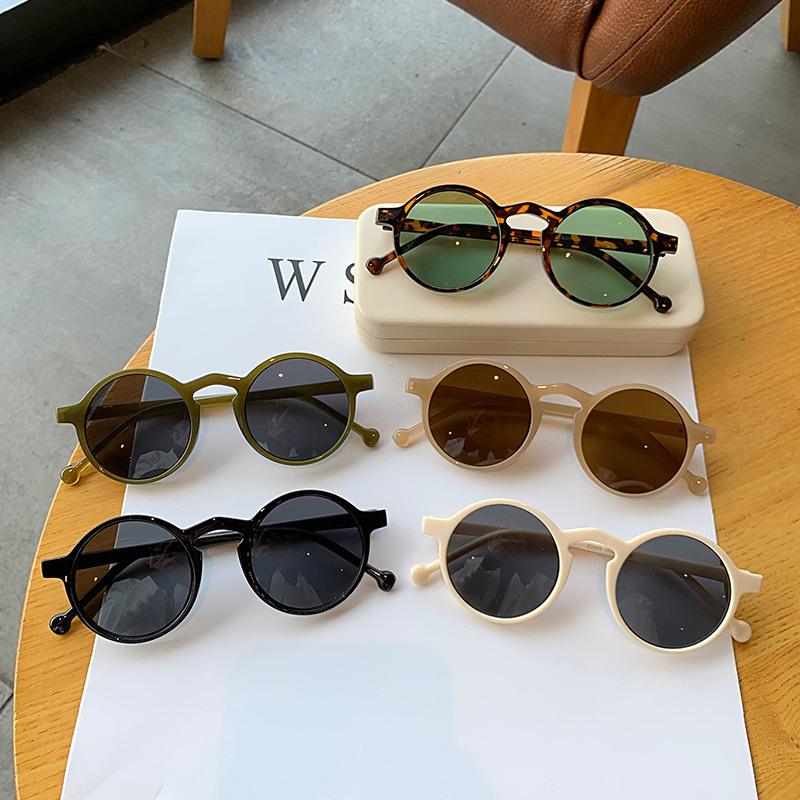 

Sunglasses Round Vintage Oval Sun Glasses Female Candy Colors Designer Retro Woman Small Frame Green Brown Oculos De SolSunglasses