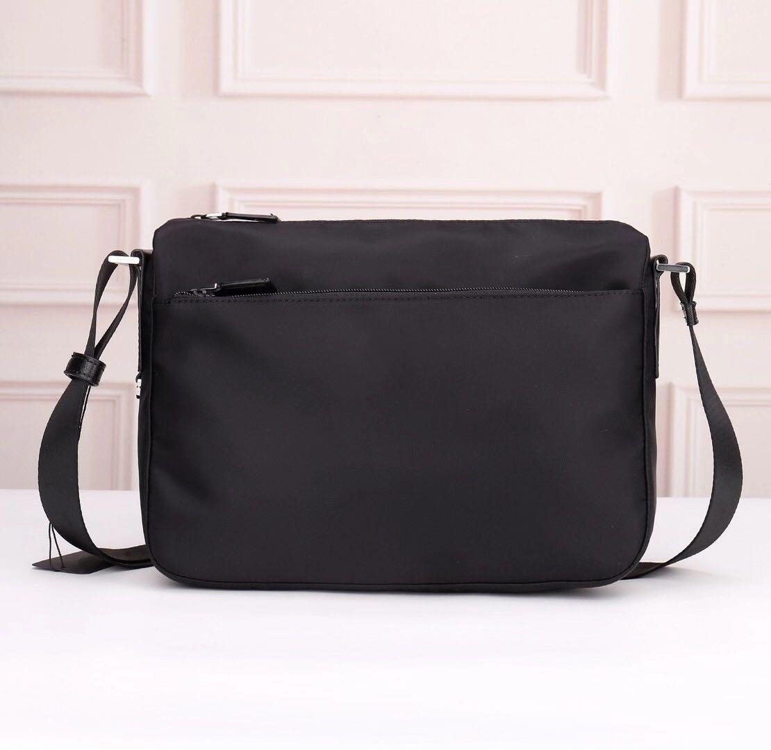 

Dicky0750 Wholesale Fashion shoulder bag messenger bag cross Body bag men twin set chain purse classic satchel handbag canvas parachute fabric man, Black