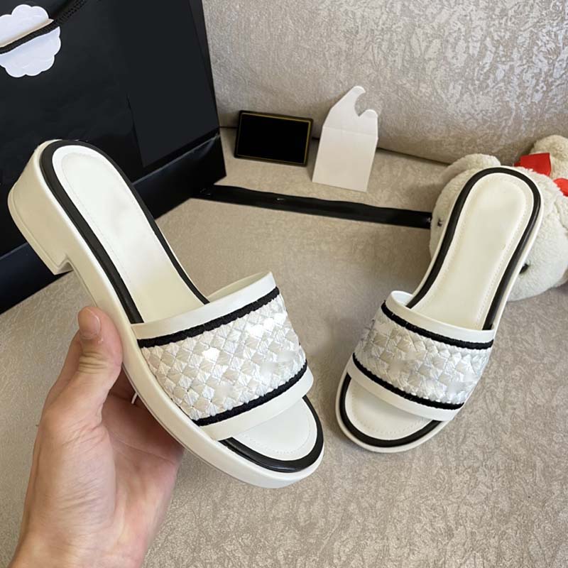 

Designer Slippers For Womens Luxury Mules Classic Summer Sandals Beach Shoes Woman Flip Flops Rubber Mules Fashion Platform Loafers Espadrilles Plus Size Slides, Box