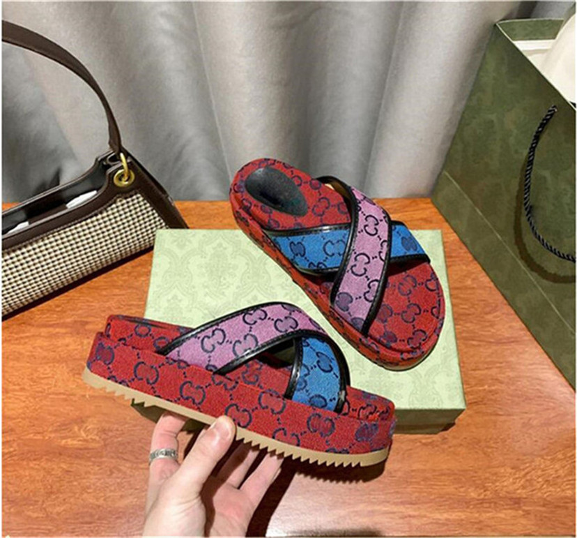 

we Thick Bottom Sandals Women Slippers Embroidered Shoes Cotton Platform Fashion Slipper Letter Flat Mules Lady Designer Sandals Stylist Summer Outdoor Beach 35-44