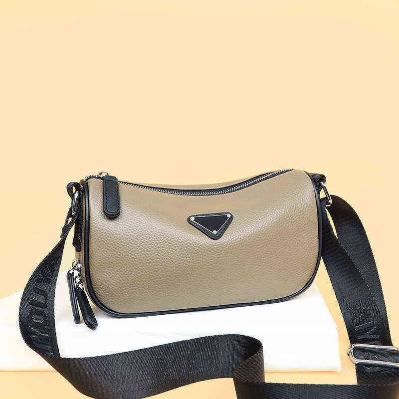 

Evening Bags Leather bag women's 2022 new simple fashion contrast color Single Shoulder Messenger Bag texture foreign style soft leather small square 220211, Black