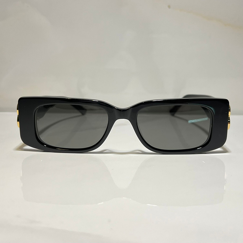 

Sunglasses For Unisex Summer 0096 Style Anti-Ultraviolet Retro Plate Square Full Frame Eyeglasses Random Box