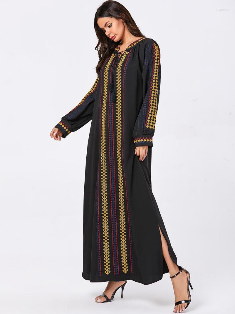 

Casual Dresses Women's Maxi Abayas For Women Muslim Dress Embroidery Loose Long Female Arab Islamic Robes Dubai Clothing, Black