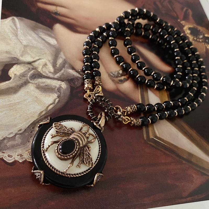 

Pendant Necklaces Women's Court Style Retro Necklace AccessoriesPendant