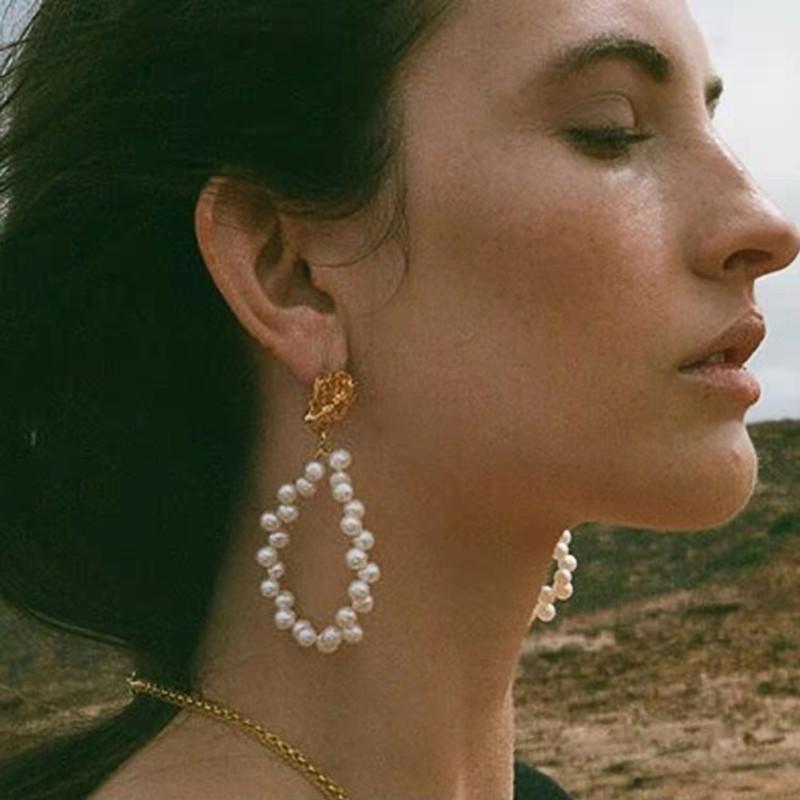 

Dangle & Chandelier Exaggerated Pearl Earrings Temperament Fashion Long Circle EarringsDangle