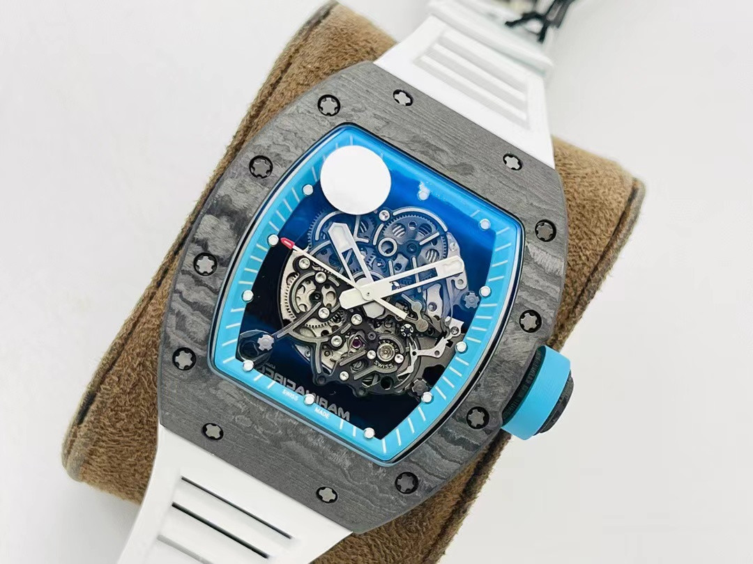

ZF RM055 Watch high-tech crystalline carbon fiber limited edition case made of fine sandblasting grade 5 titanium as the substrate and bridge for this skeleton, As shown