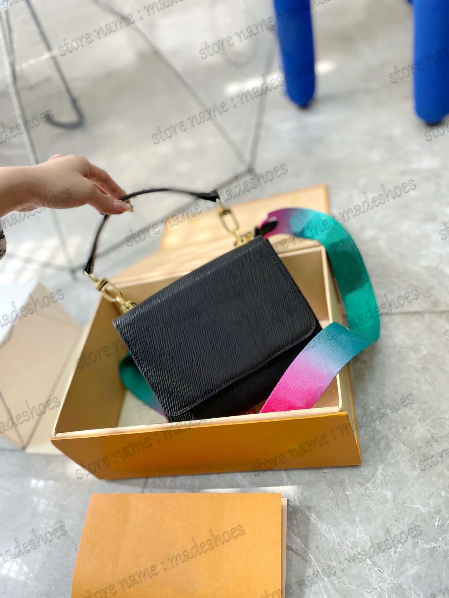 

2022 TWIST MM Designer Women Shouder Bag With Wide Gradient Colors Strap Twist-lock Luxurys Handbag Epi Grained Leather Wallet Purse