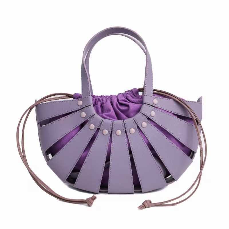 

showecomfort01 store Bag 2022 new fashion moon Bags Fashion versatile vegetable basket mother hollowed out woven handbag Single Shoulder Messenger Bag, Red trumpet