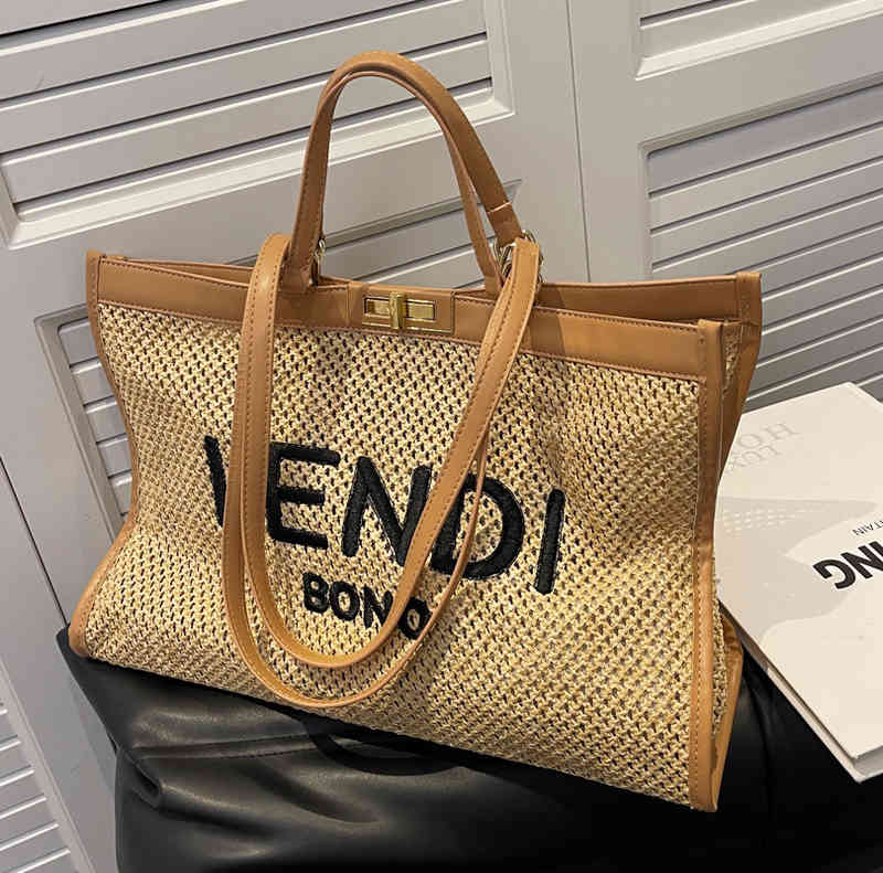 

designer luxury bags new women's shoulder bag Large capacity summer popular straw versatile ins portable commuter Tote, Black