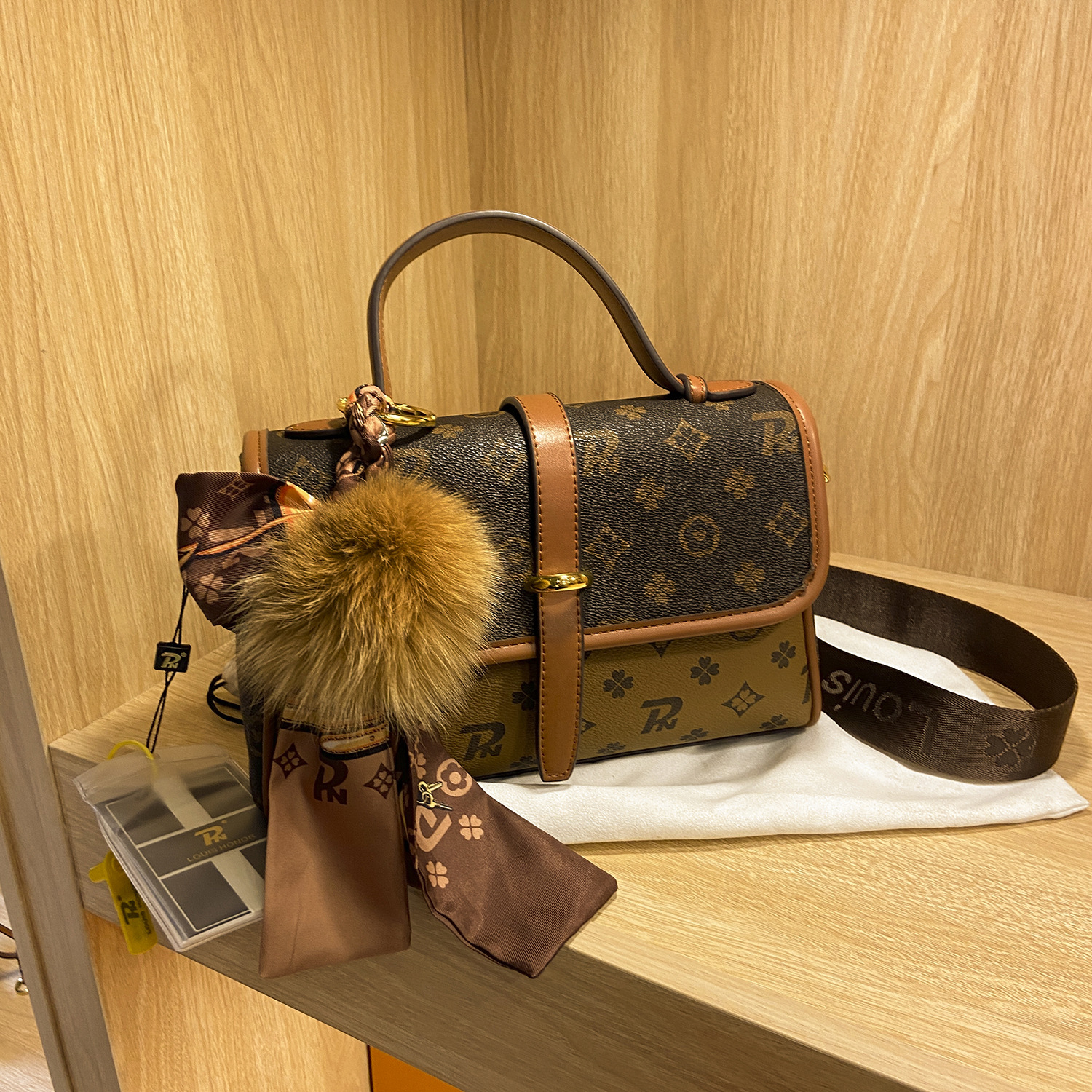 

Designer Bags classic women's bag women's single shoulder slant carry fashion trend versatile Totes, Brown