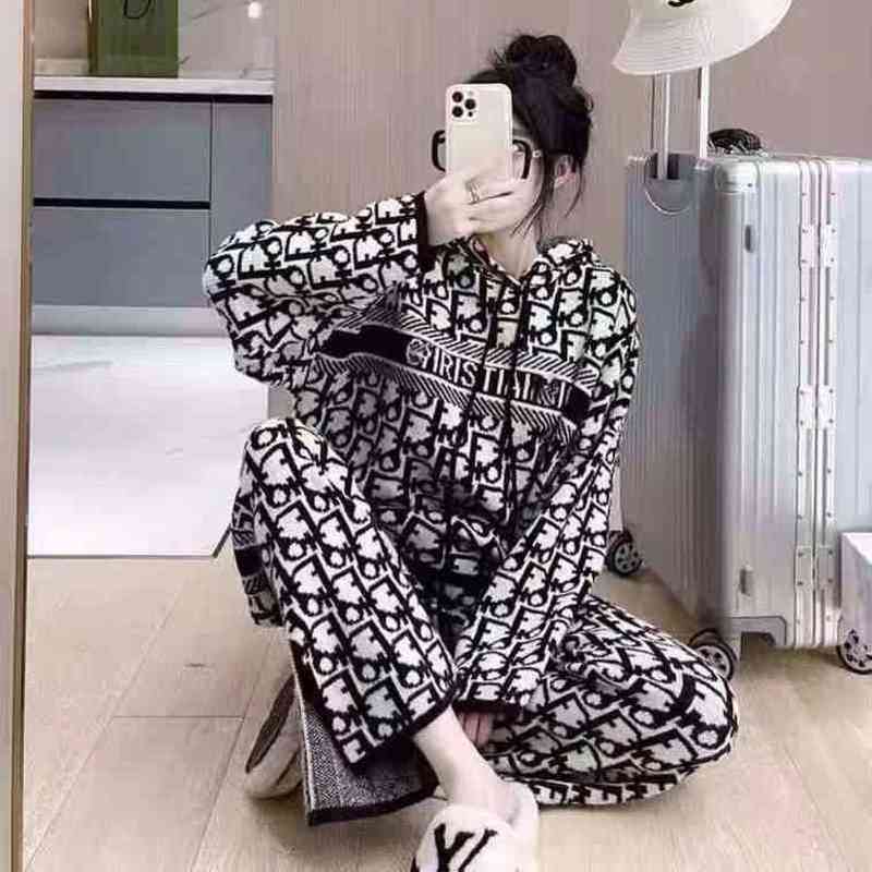 

Wholesale custom 70% OFF autumn and winter Thailand's new house all over letter printed long sleeve Pants Set, Black