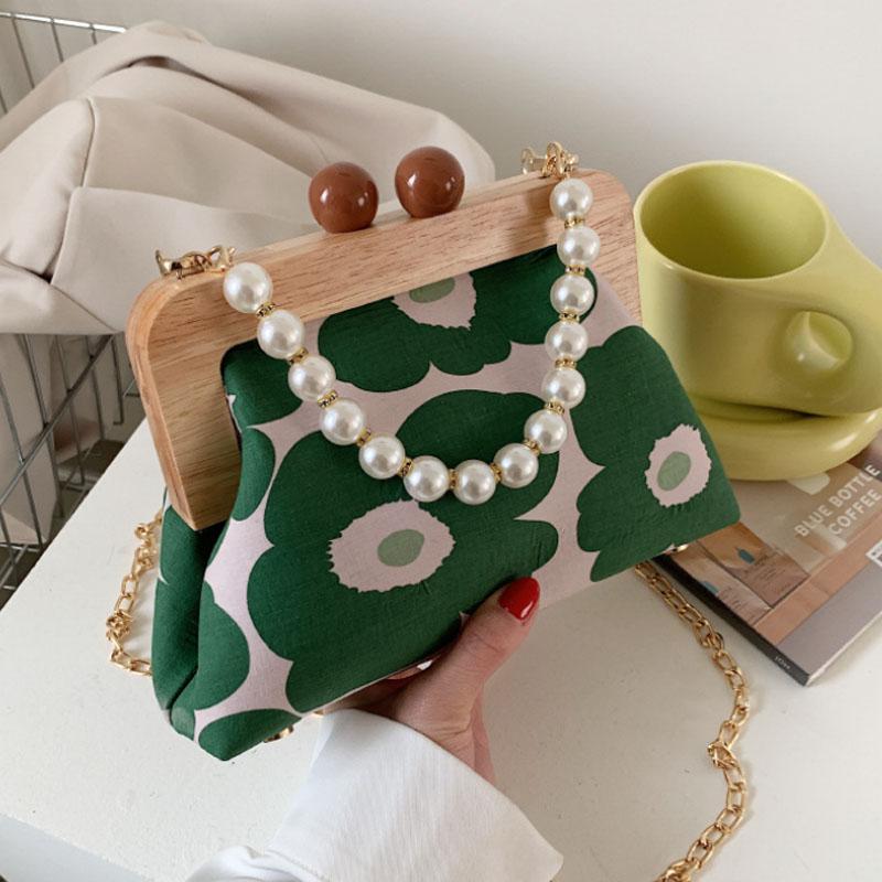 

Evening Bags Korean Version Shoulder Messenger Bag Embossed Contrast Color Chain Wooden Handle Clip Pearl Handbag, Red