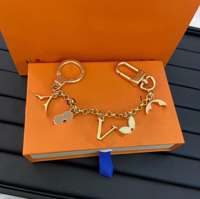 

Top AAA high-grade Quality Keychain Luxury Designer Brand Key Chain Men Car Keyring Women Buckle Keychains Genuine Leather Pendant Exquisite Gift With Box Dust bag