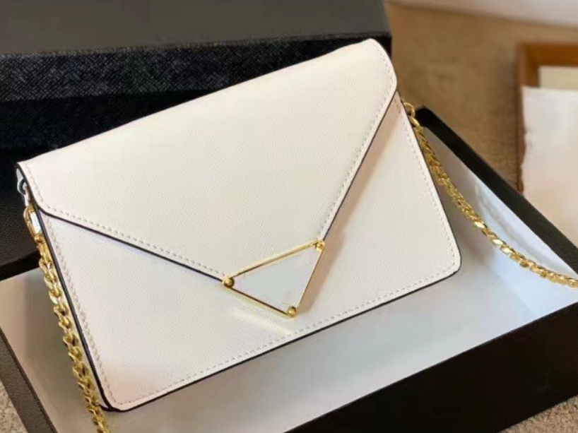 

Triangle Mark Build Crossbody Square Bag Small Square Bag Women's Korean Style Chain Phone Bag, As pic