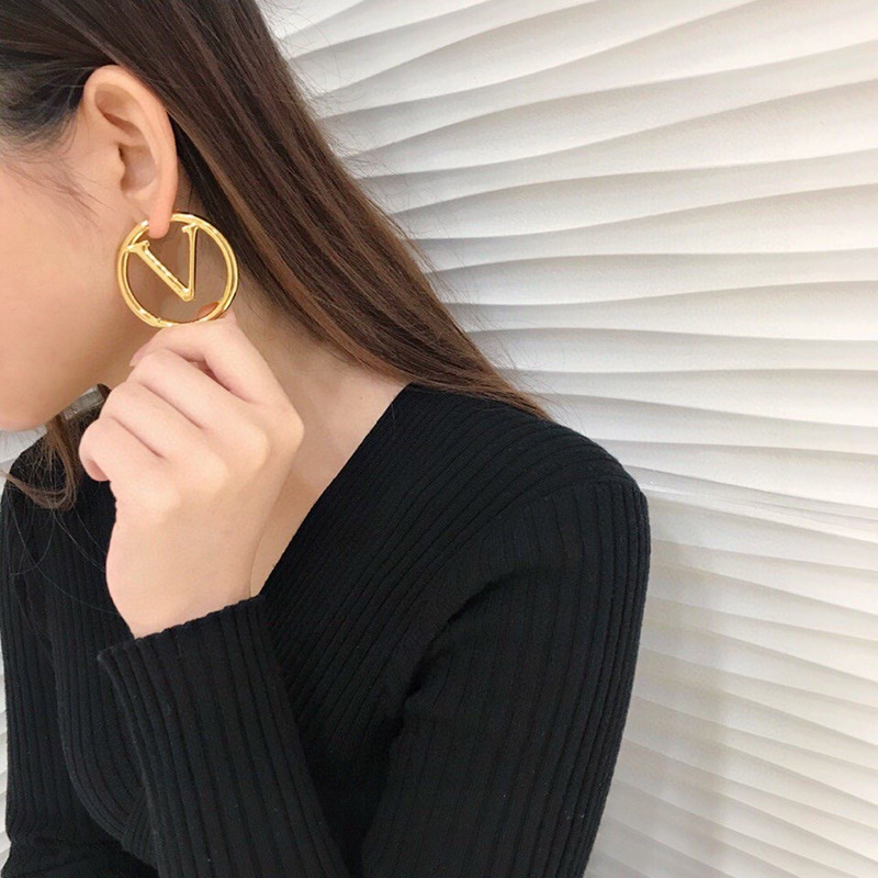 

Fashion Hoop Earring Designers For Women Big Circle 4cm Hoops Gold Stud Earrings Letter V Studs Luxury Designer Jewelry Earring BOX