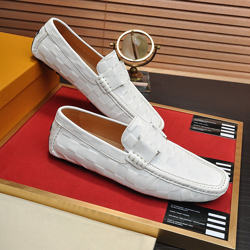 

Luxury designer mens dress shoes Men Driving shoes with superstar Flats sneakers Fashion classic metal button Peas AAAAA shoe Solid color Withboxes, Not sold separately