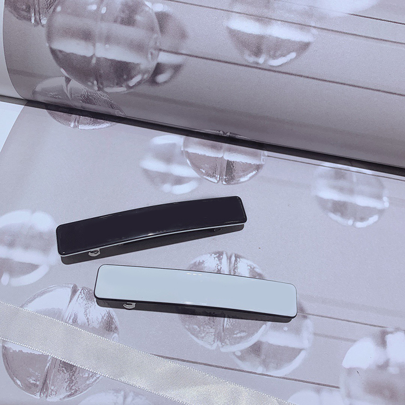 

Fashion black and white acrylic hair clips one word clip hairpins popular headdress jewelrys in European and American countries