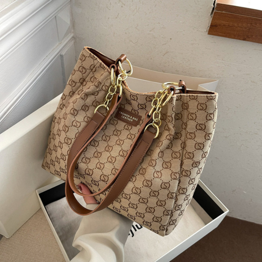 

20% off sitewide 2022 Top Design Luxury Bags luxury accessories This year's popular bag autumn and women's large capacity college, Red