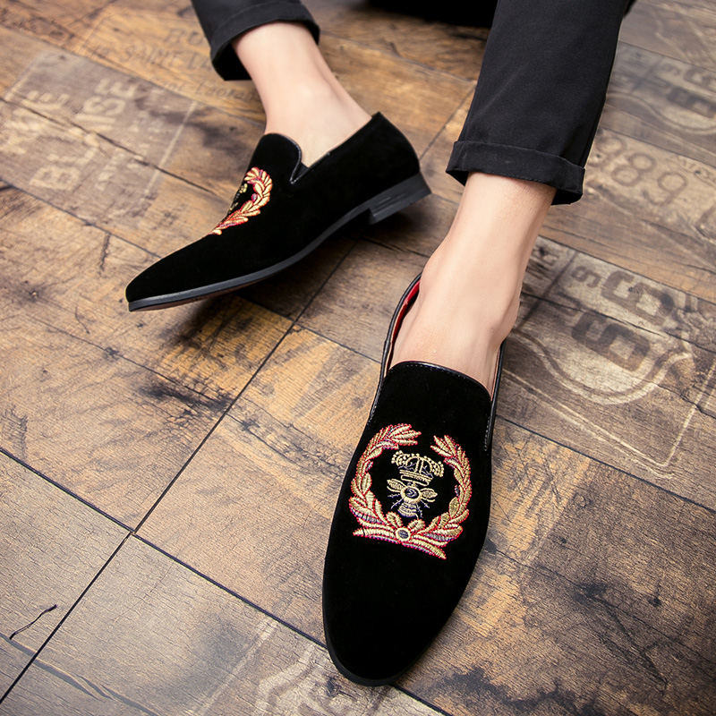 

British Business Pointed Toe Loafers Men Shoes Faux Suede Solid Color Trendy Fashion Hand-embroidered Classic All-match Flat Casual Shoes HM549, Clear