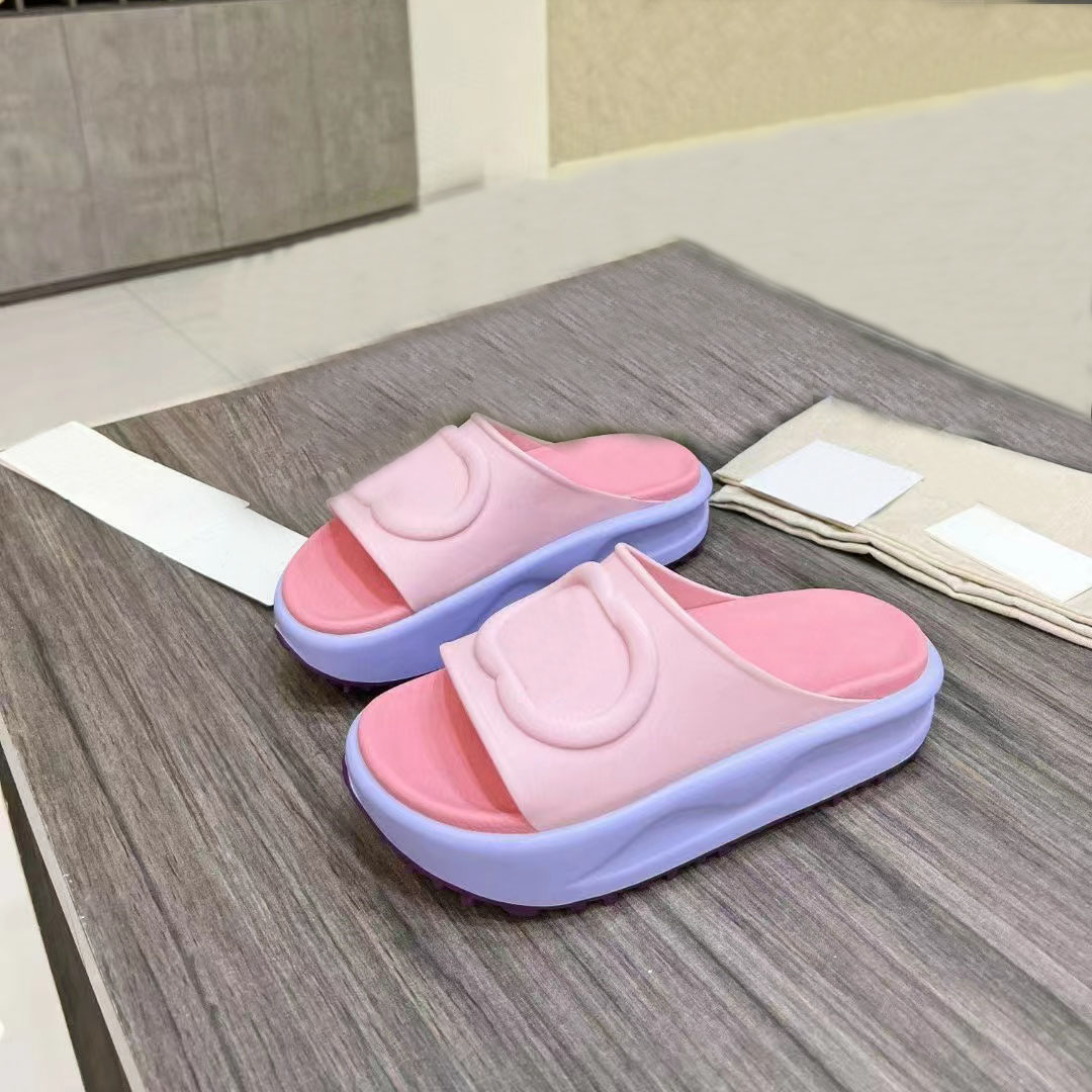 

Summer 2022 new slippers sandals for women wearing flat slippers leisure embroidery beach home, White