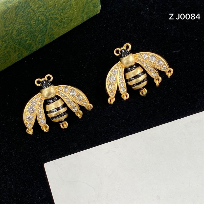 

Luxurious Bee Letter Pendant Earrings Diamond Charm Studs Women Rhinestone Eardrops Steel Seal Dangler With Gift Box
