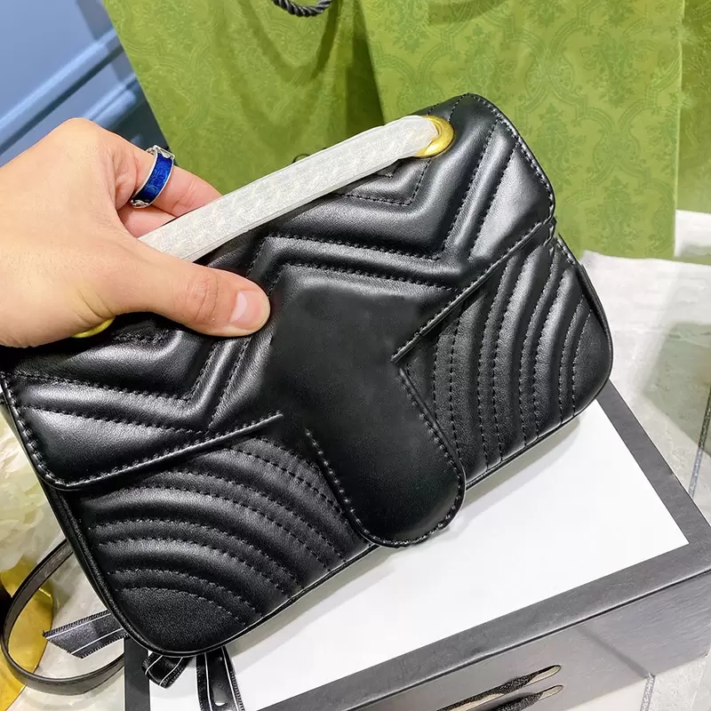 

Designer Cross Body luxury Shoulder bags Crossbody bag Gold chain leather Fashion brand 3 Various styles Different colors With the original box size 22-6-13 cm
