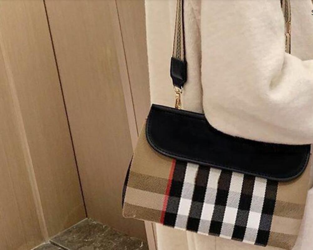 

23ss handbag shoulder bag women bags brand designer seam leather ladies metal Chain quality clamshell messenger, Black