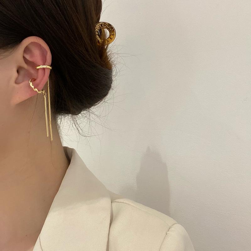 

Clip-on & Screw Back Korea Simple Ear Clip Without Pierced Long Chain Bone Cuff For Woman On Earrings Fashion Aesthetic Jewelry