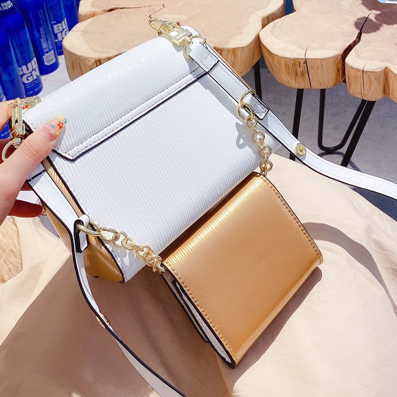 

2022 high quality Womens Handbags Purse 2pcs Set V Lock Flap Bag Twist Shoulder Chain Crossbody Bag Cross Body Bags Pouch Lady 02