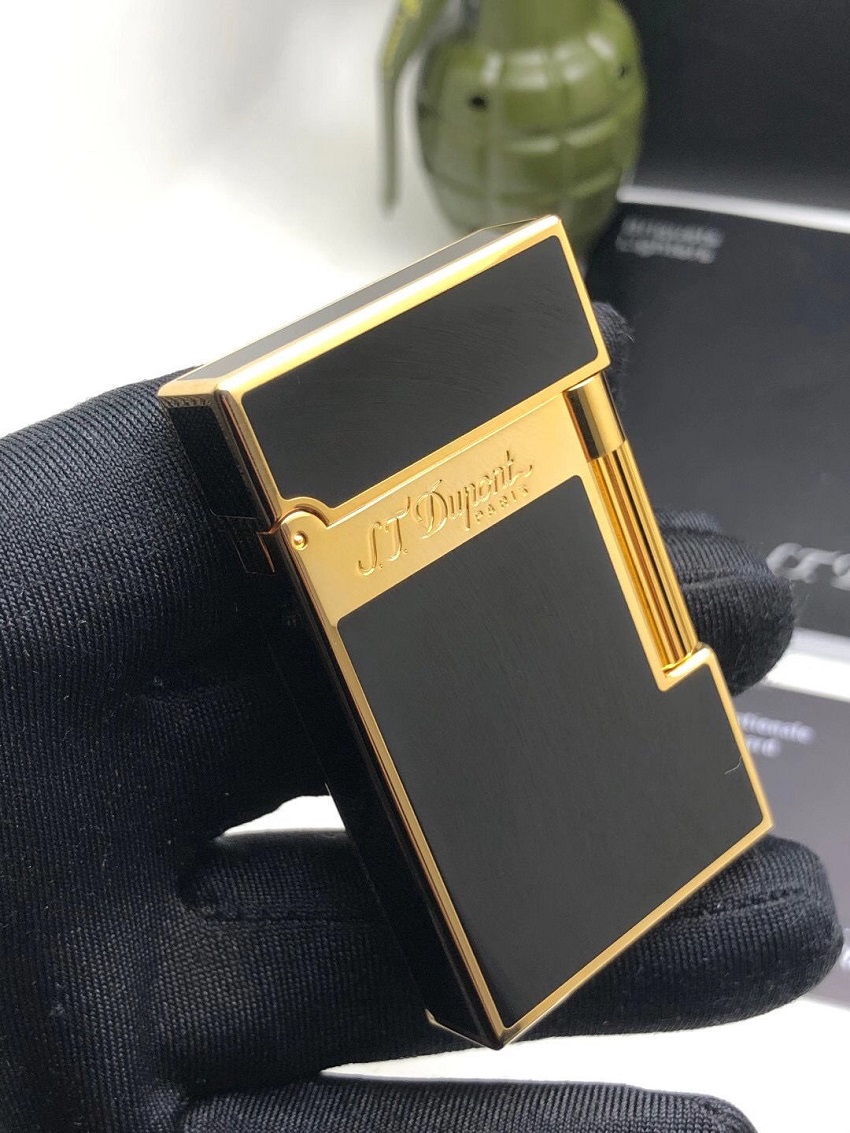 

Designer ST lighter color Pure copper fashion luxury lighter High quality with Complimentary accessories 062305