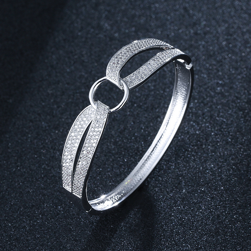 

Bracelet Fashion Versatile Cross Shaped Nail with Zircon Bracelet Set Popular